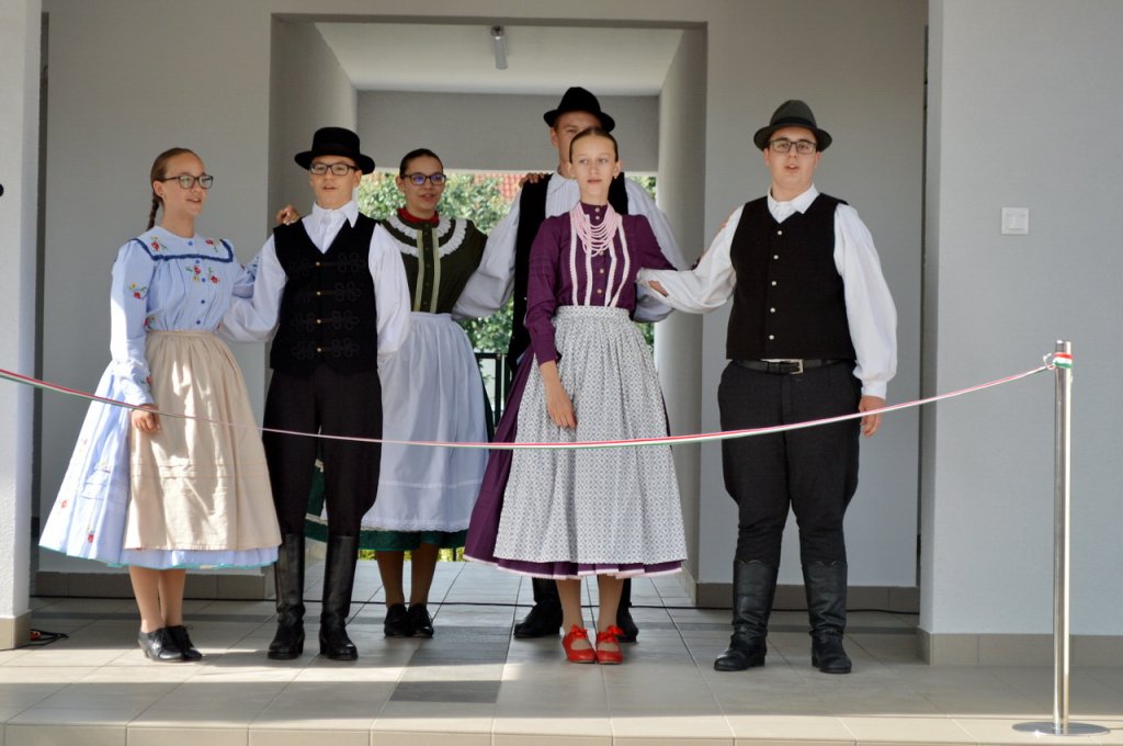 vásárcsarnok átadása 09